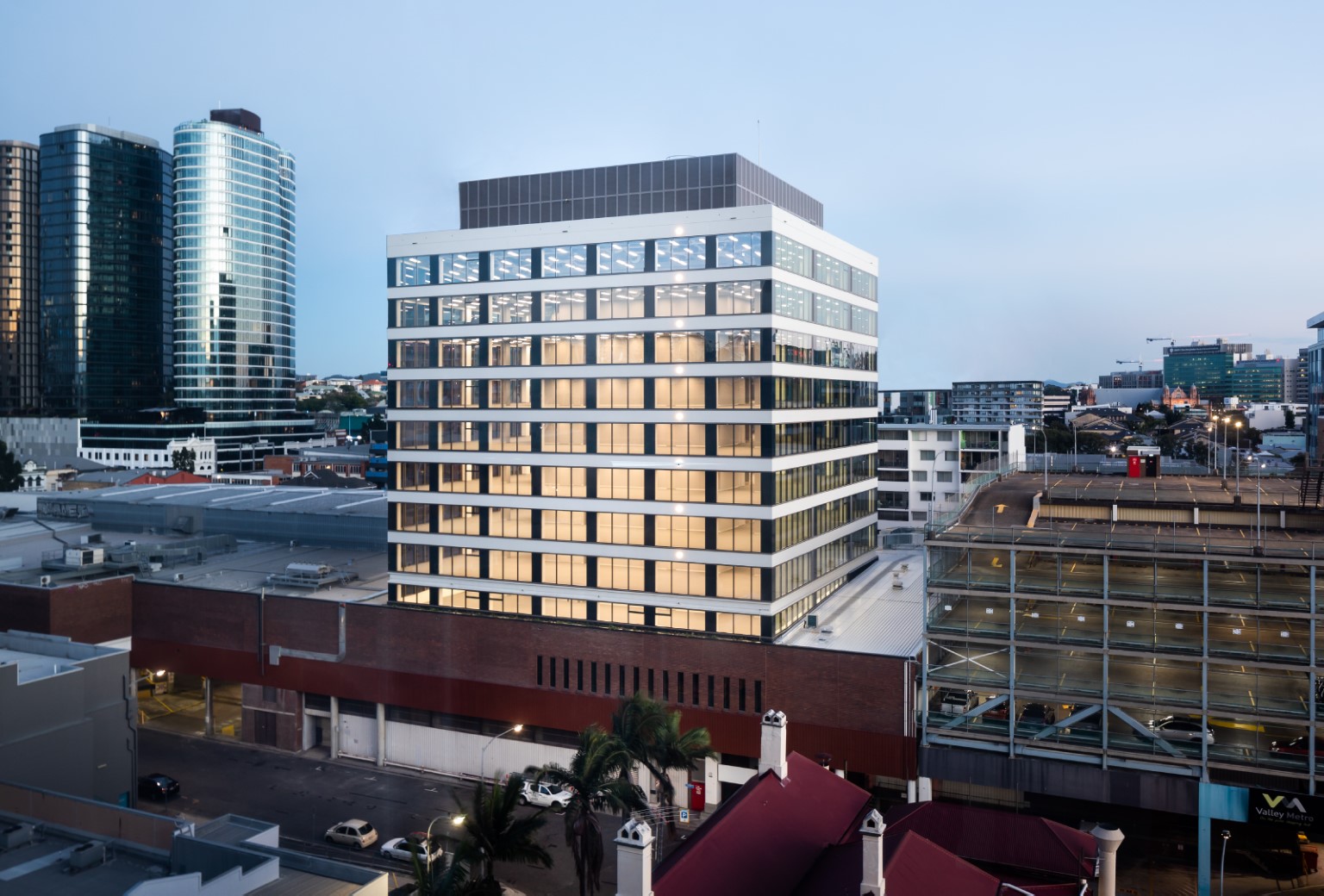 HeroImage1536x1040TransportHouse Custom