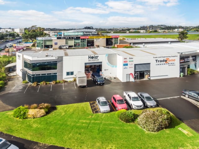 3 Cowley Place Albany units 1 and 2 sold for below 4% yields