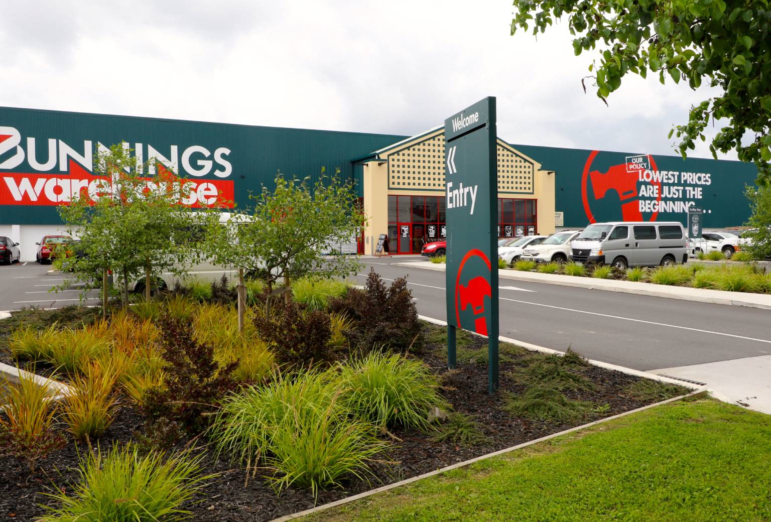 Recent sales show large format retail proving popular investment option