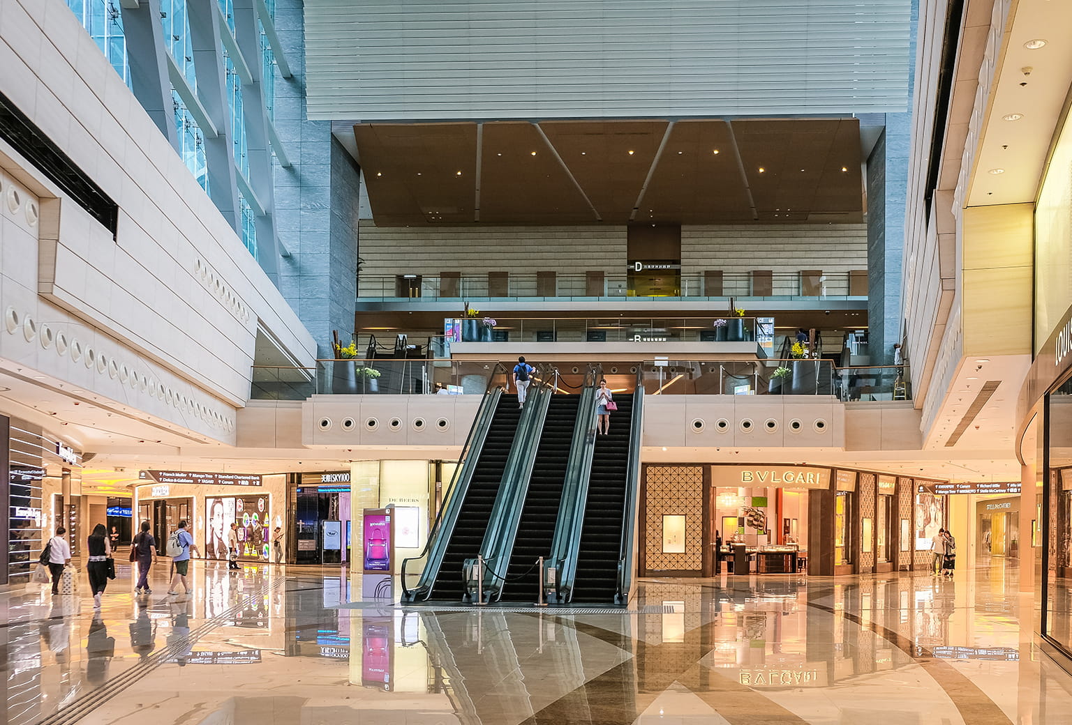 RetailSurabaya_Report_1536x1040