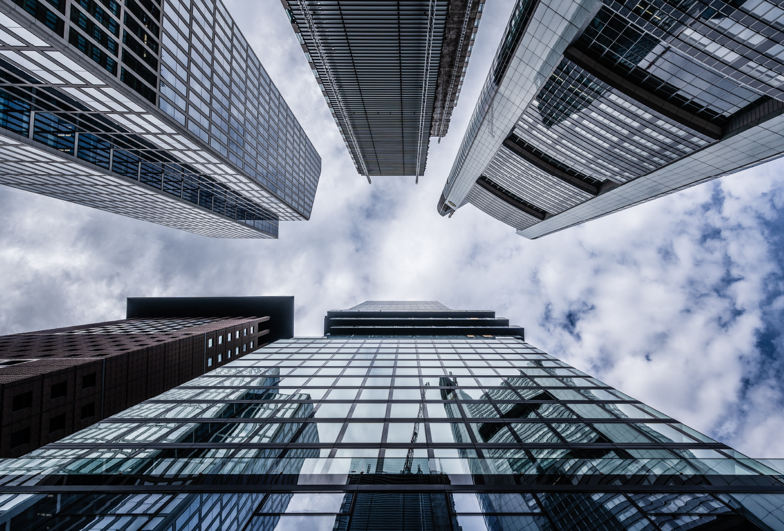 GenericRE03Hero1536x1040