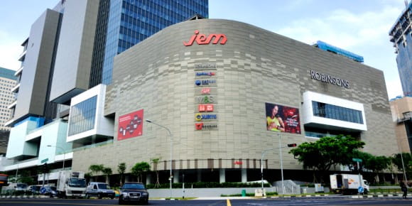 Colliers REview Singapore blog - Singapore retail malls maintain investor attraction - JEM suburban shopping mall