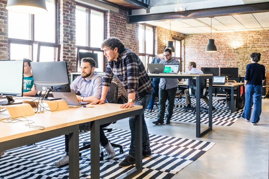 Flexible workspace: a strategy to cope with uncertainties