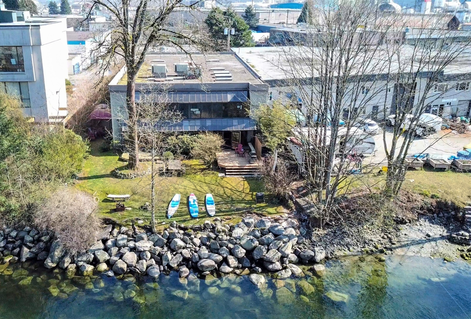 UNIQUE INDUSTRIAL HERO