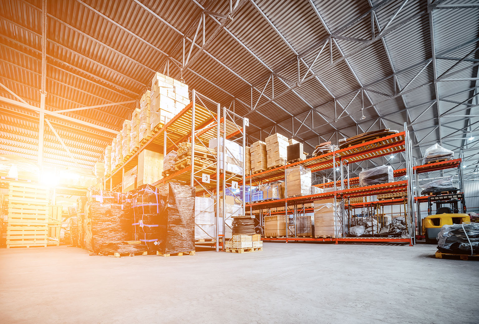 Q4_2019_Industrial_Report_Hero_153x6x1040