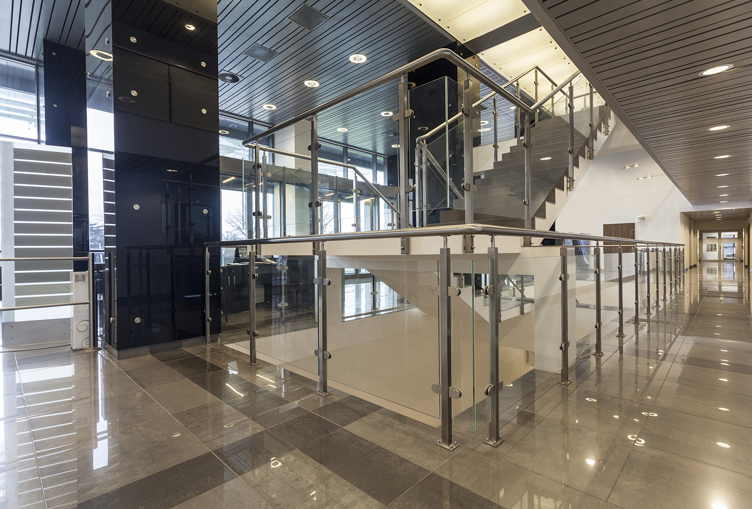 Q2_2021_OfficeHeroImage