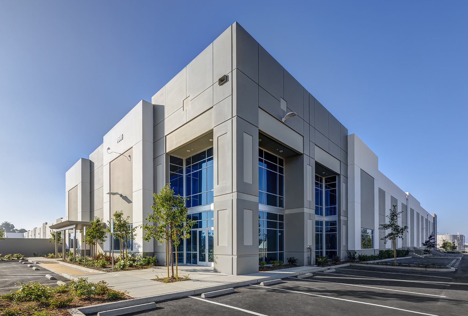 7600Hawthorne_1536x1040